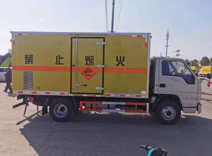 环翠爆破器材运输车